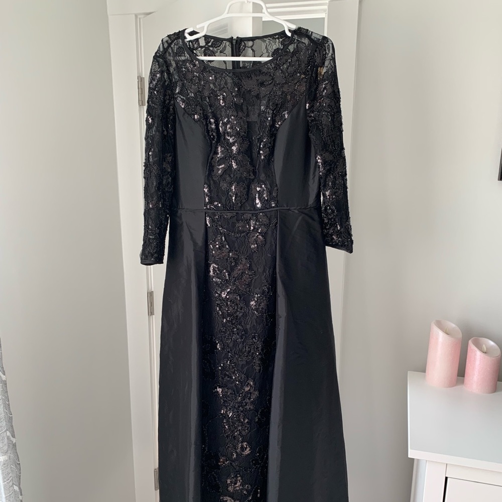 Adrianna Papell Black Long Sleeve Beaded Dress 14